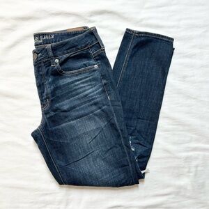 AEO Distressed Tomgirl Jeans